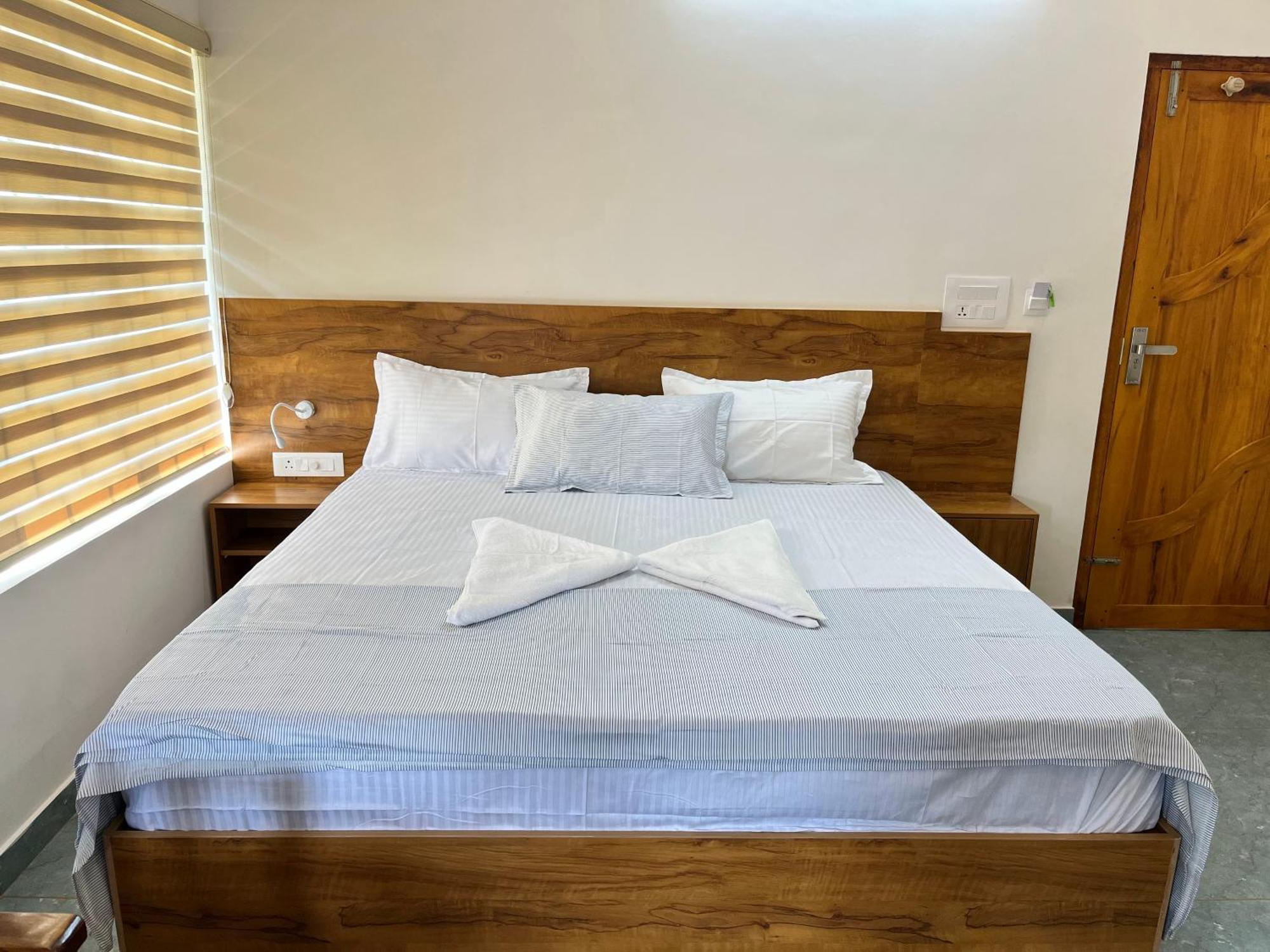 Bava Beach Resort & Retreat Center Варкала Екстер'єр фото