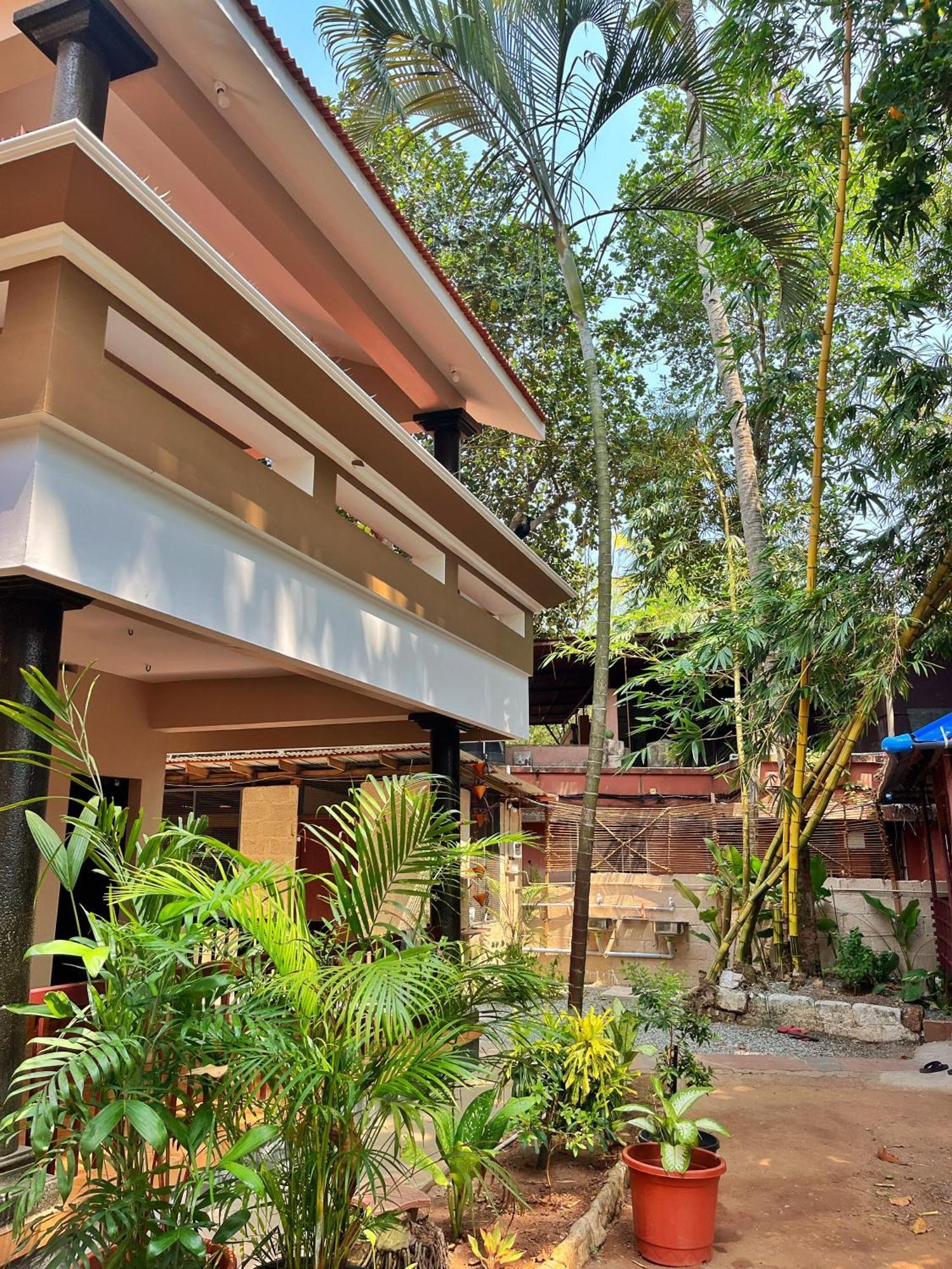 Bava Beach Resort & Retreat Center Варкала Екстер'єр фото